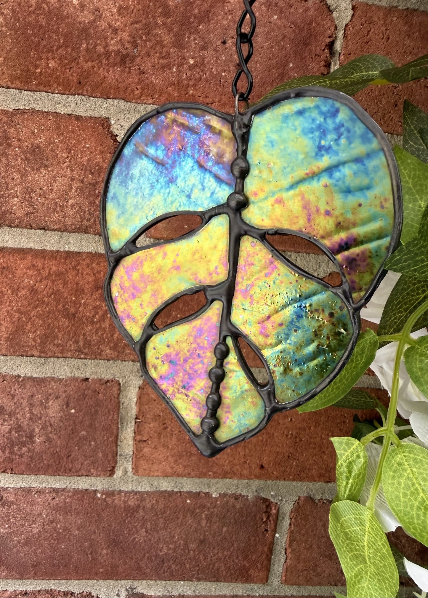 Green Iridescent Mini Monstera Leaf
